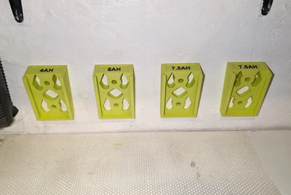 Ryobi 40V Batter Holder Wall Mount - Image 3
